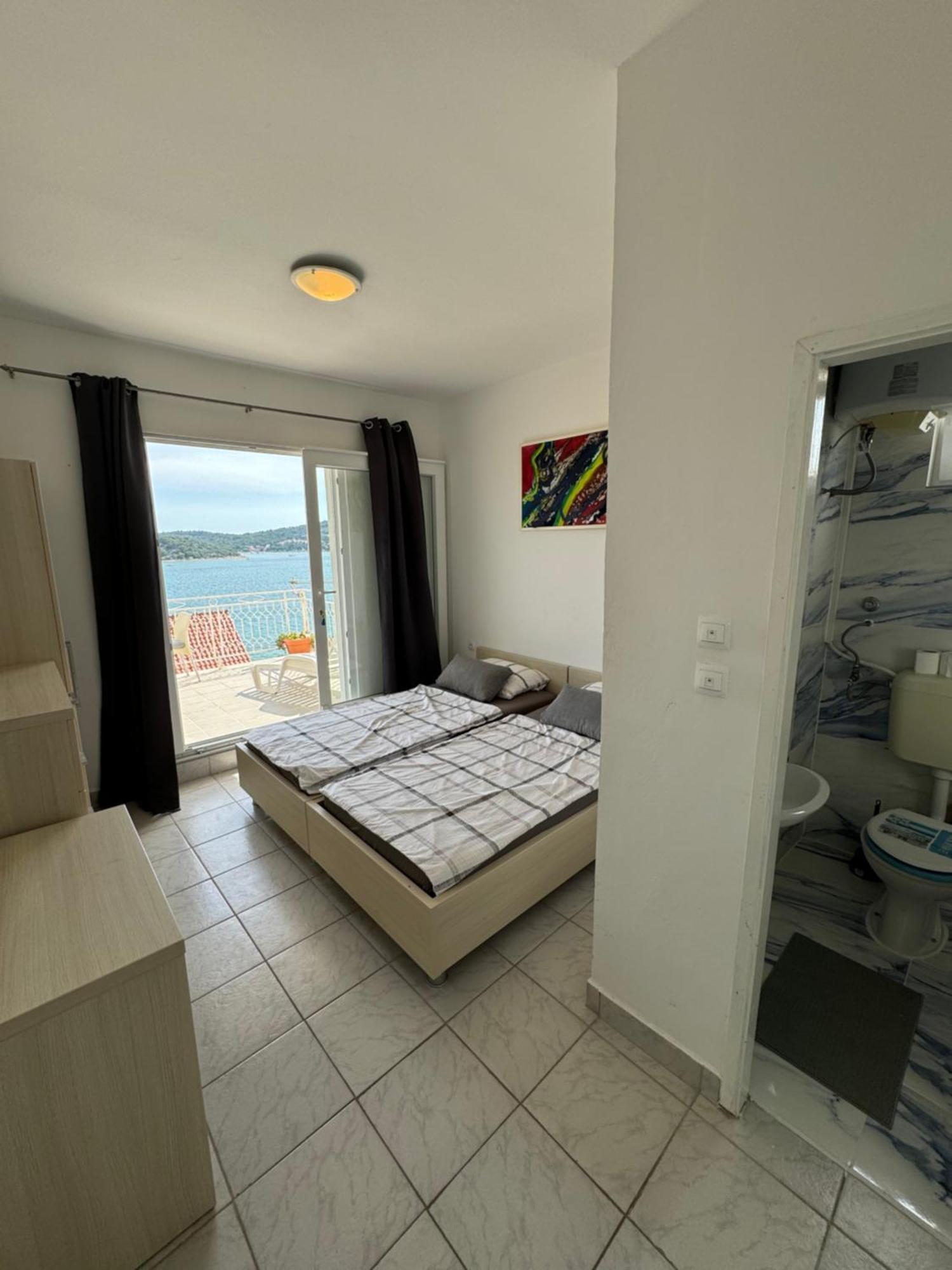 Marina Apartmani Tisno Murter Exterior foto